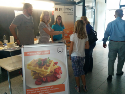 Pfarrfest, Waffeln, Trödel, Schminken, Kinder, Junge Familien,